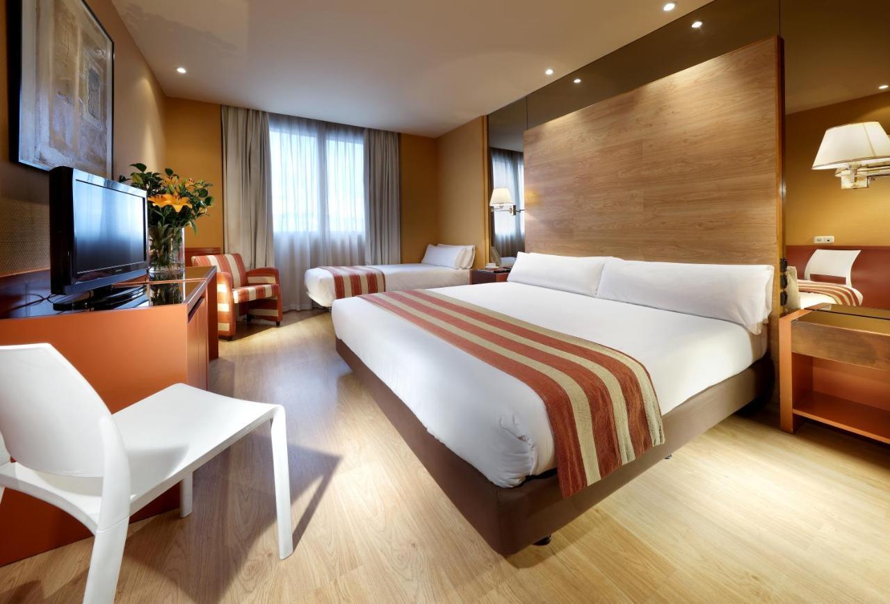 Crisol Puerta De Burgos Hotel Exterior photo